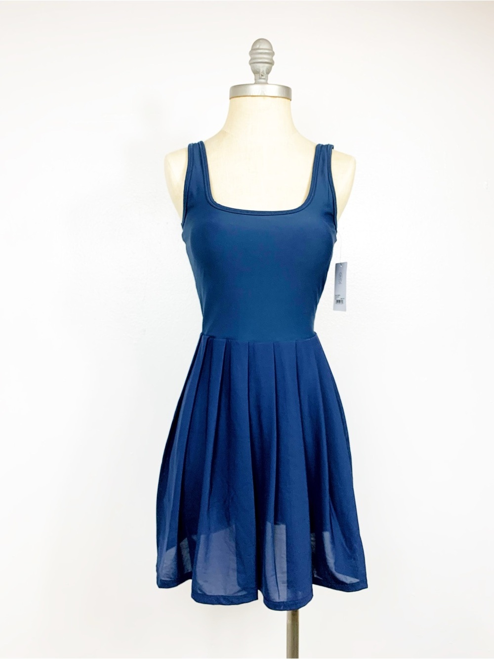 Classic Navy Scoop-Neck Tennis Dress S NWT